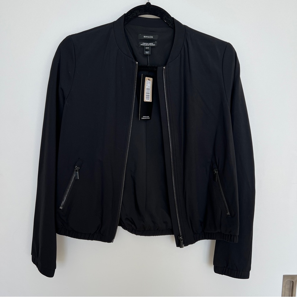 BNWT RW&CO. black vest with zipper